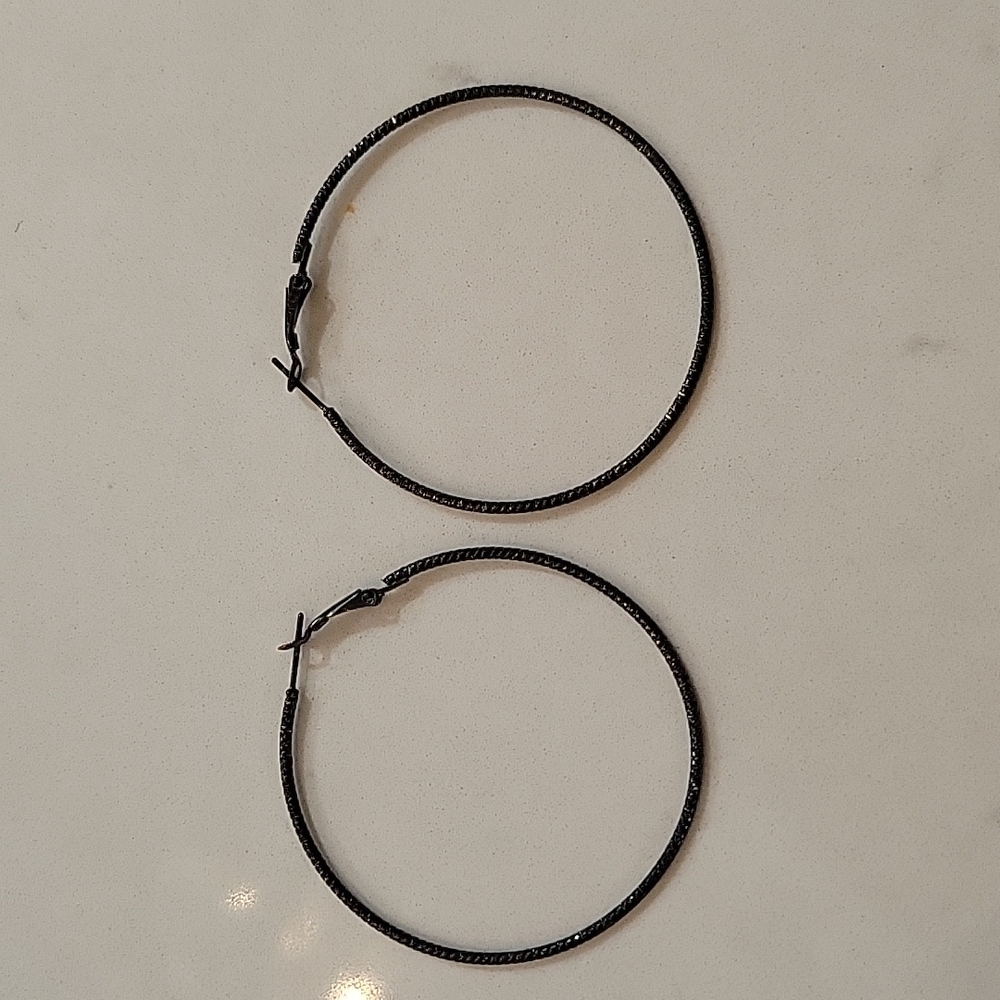 Black hoops